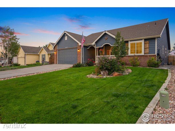 Foto del edificio - 5 br, 3 bath House - 8437 Sonata Ln