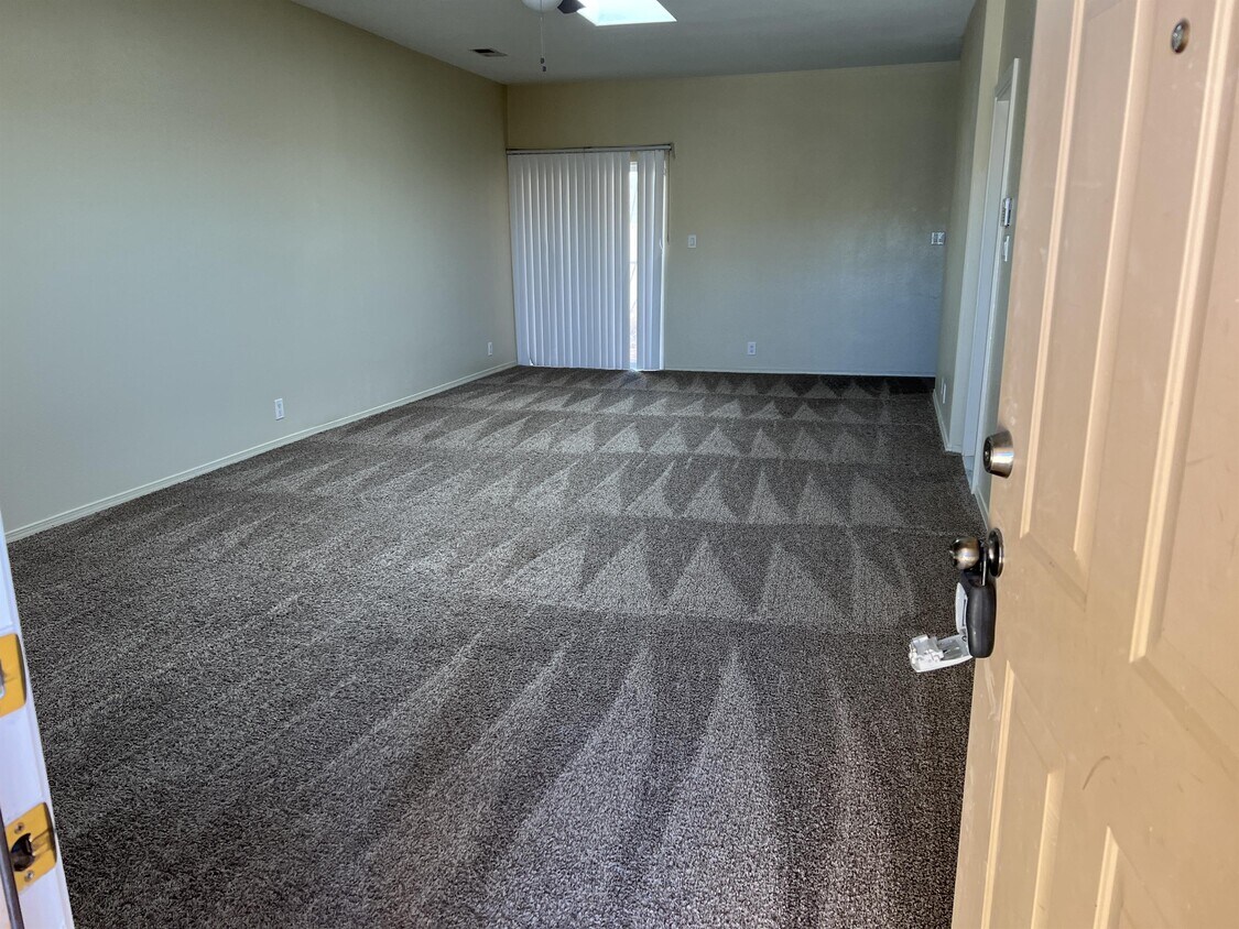 Foto principal - 316 Kaylyn Dr SE