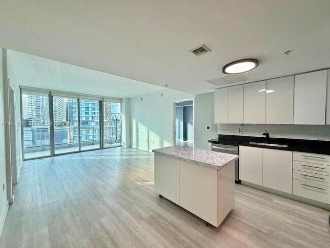 Foto del edificio - 92 SW 3rd St