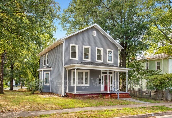 Photo - 2 Dundee Ave House