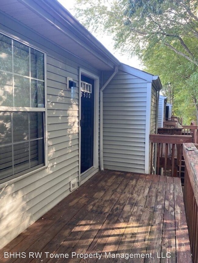 Building Photo - 2 br, 1 bath House - 3510 Clover Meadows D...