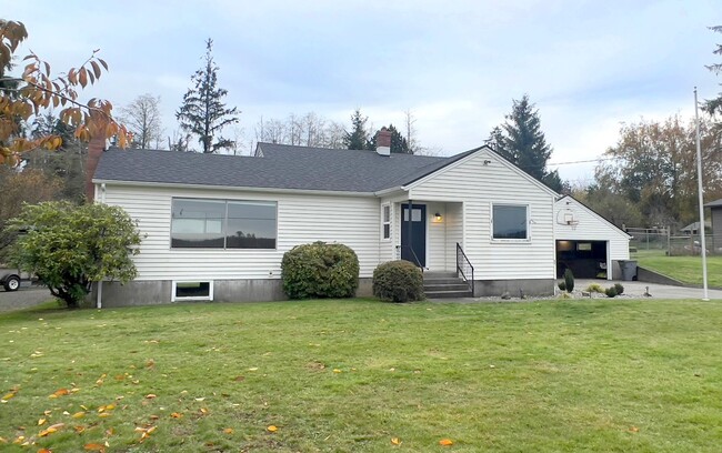 Building Photo - 91421 Lewis & Clark Rd, Astoria, OR 97103