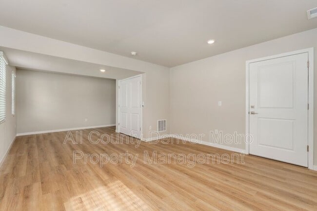 Building Photo - 15195 W 68th Pl