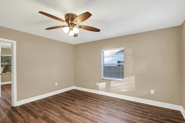 Building Photo - 8717 N Mandarine Pl