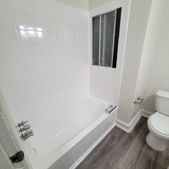 Foto del edificio - 1525 Cassil Pl