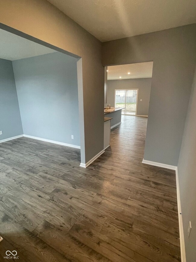 Building Photo - 11273 N Heirloom Dr