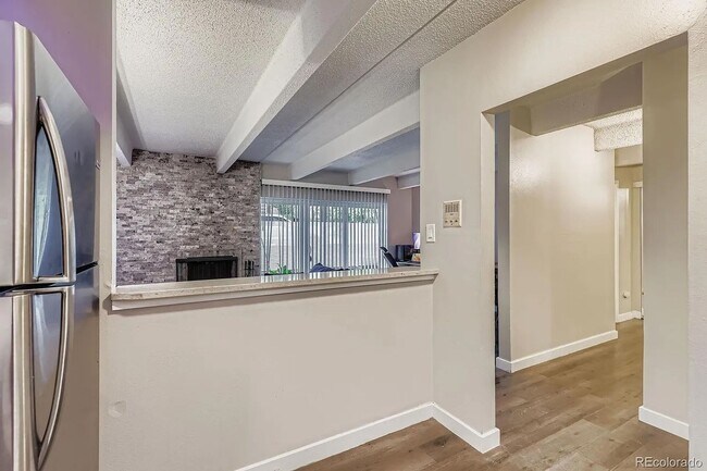 Foto del edificio - 555 E 10th Ave