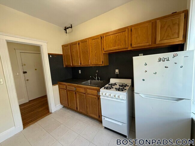 Foto del edificio - 1687 Commonwealth Ave