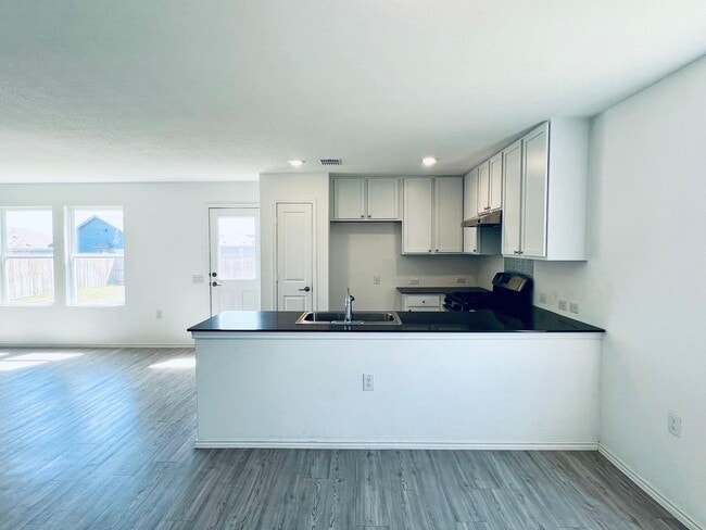 Photo - 10135 Ana Hts House