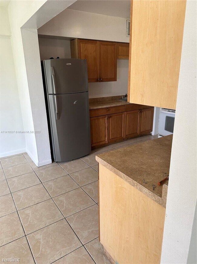 Building Photo - 3 br, 2 bath House - 491 NE 171st St