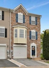 Building Photo - 95 Dunlap Dr