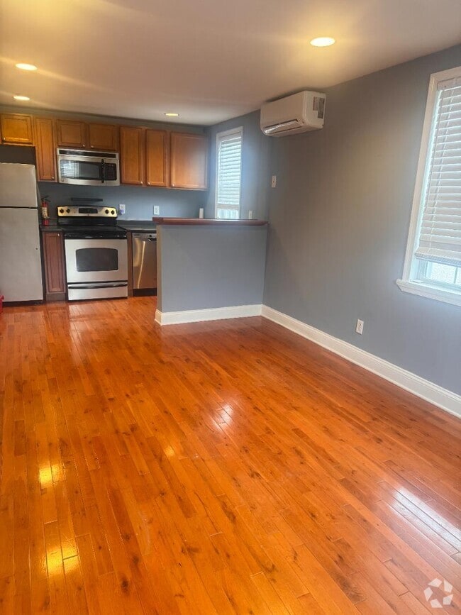 Building Photo - 2309 Haverford Rd