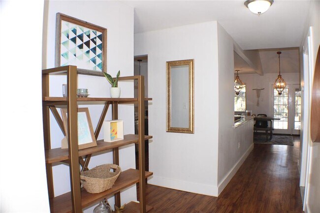 Building Photo - 11710 Running Fox Trail