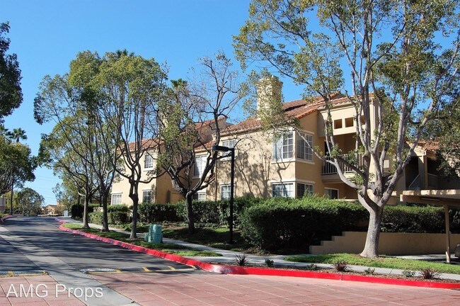 Building Photo - 7345 Calle Cristobal