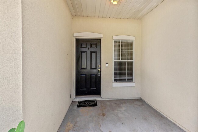 Building Photo - 8618 Ribbon Falls Ln