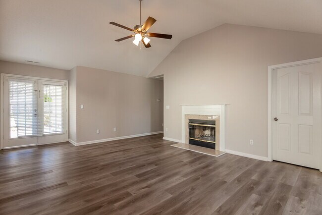 Foto del edificio - 8604 Mineral Ridge Way