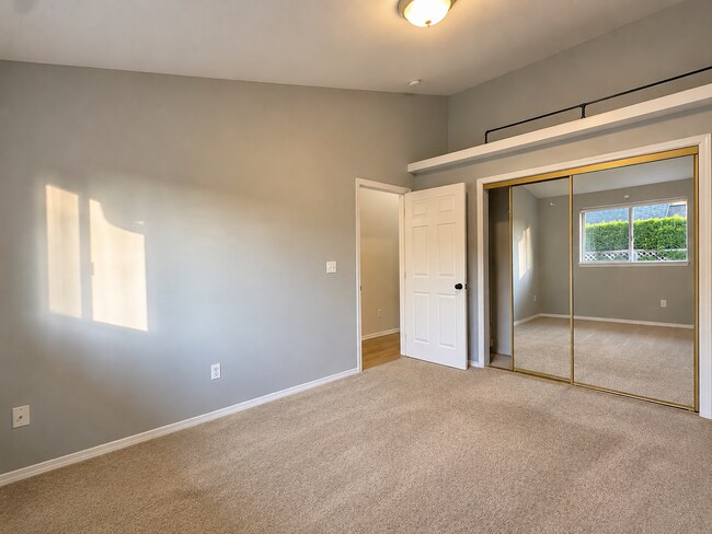 Foto del edificio - 219 7th St NE