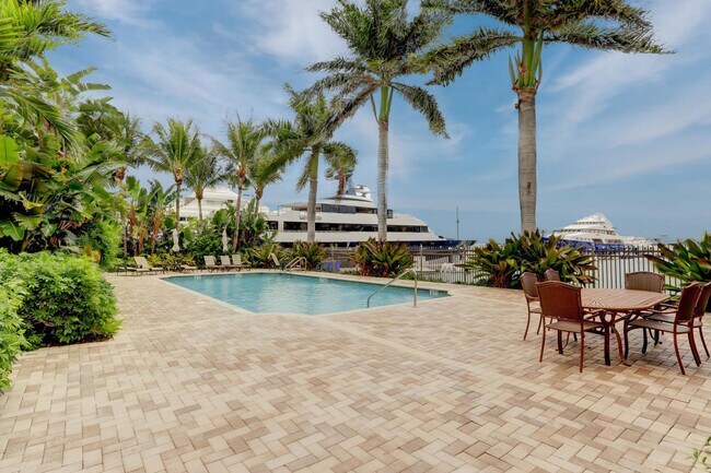 Foto del edificio - 3960 N Flagler Dr