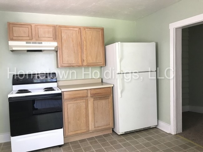 Building Photo - Historic Fincastle Apartment