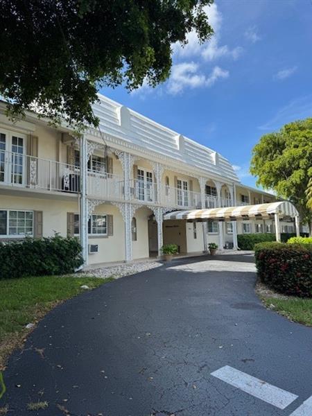 Foto del edificio - 2866 NE 30th St