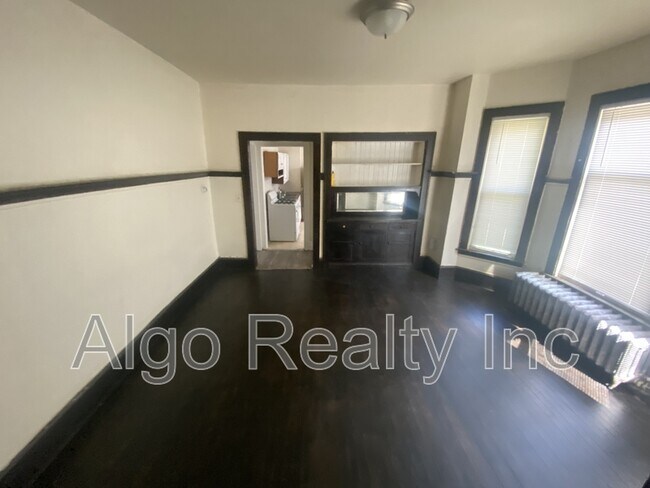 Foto del edificio - 3113 3rd Ave S