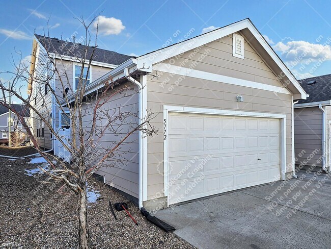 Foto del edificio - 3 br, 3 bath Townhome - 5772 Ceylon St