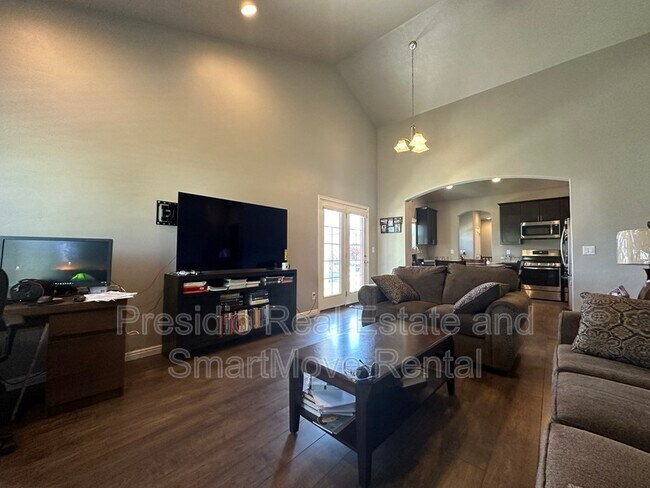Foto del edificio - 10684 Wild Rice Dr
