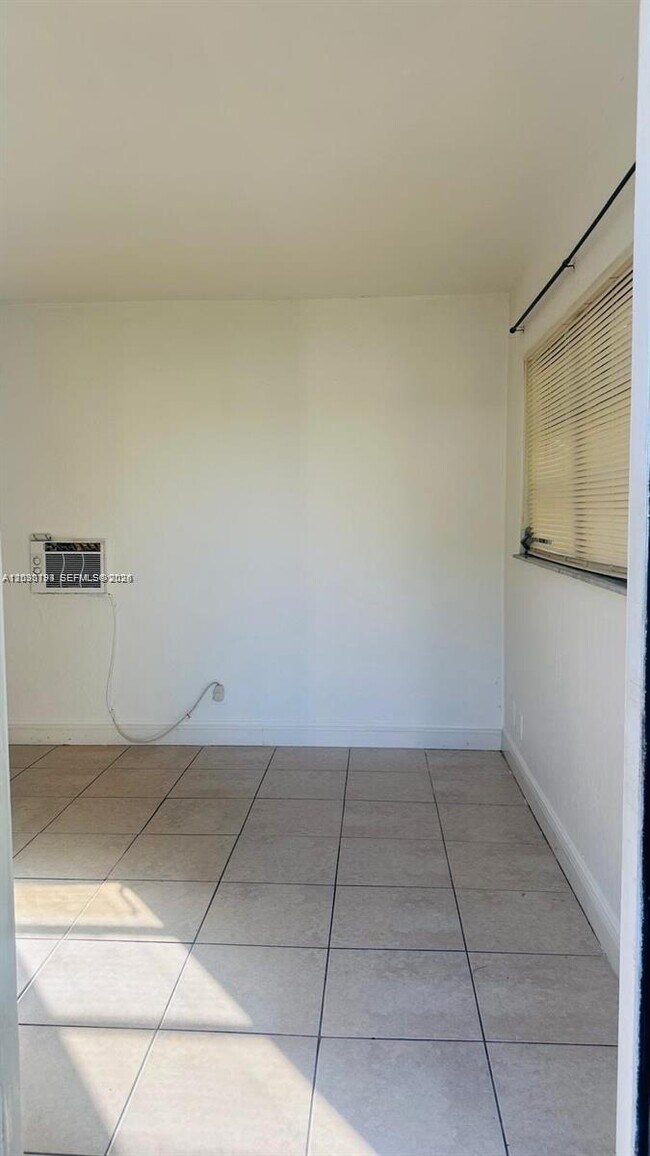 Foto del edificio - 1321 NW 50th Ave