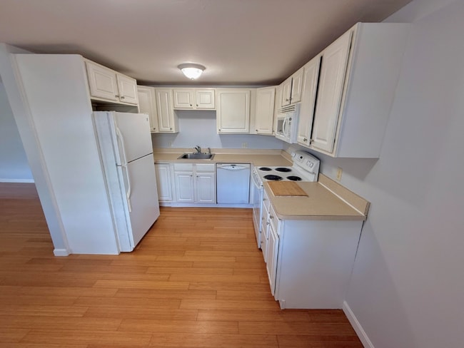 Foto del edificio - 56 Center St