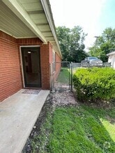 Building Photo - 1679 N Saddlehorn Ave