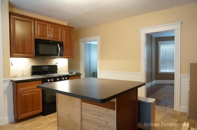 Foto del edificio - 15 Kelley Ct