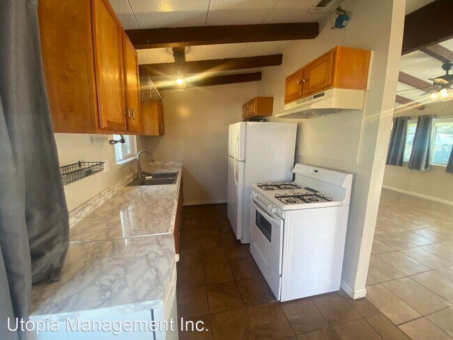 Building Photo - 2 br, 1 bath House - 39010 11th St. West