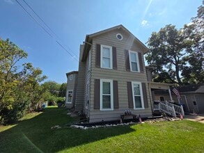 Building Photo - 409 N Main St