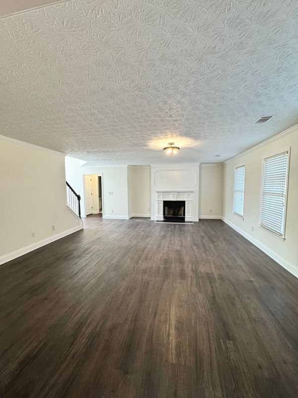 Foto del edificio - 6284 Southland Ridge