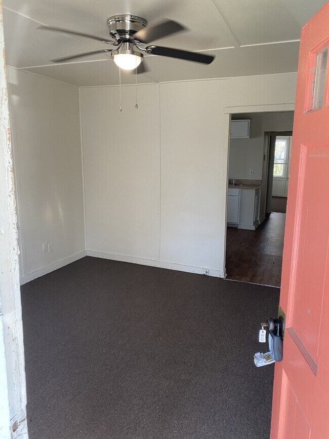 Foto del edificio - 657 Coleman St