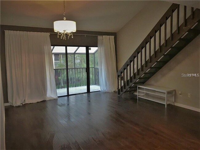 Foto del edificio - 4834 Marks Terrace