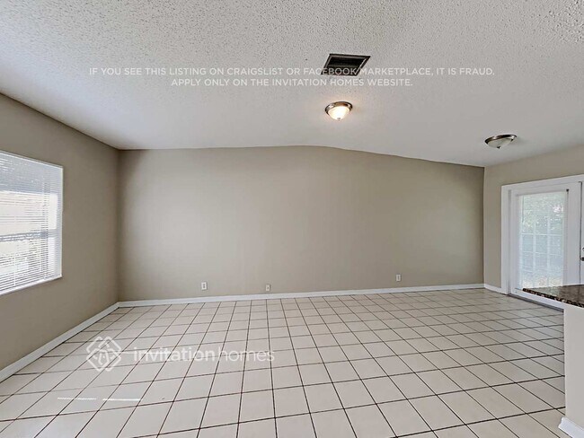 Building Photo - 319 SW 76th Terrace