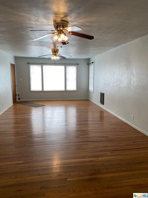 Building Photo - 310 N Veramendi Ave