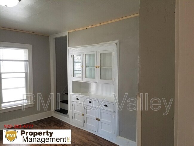 Building Photo - 708 Central St