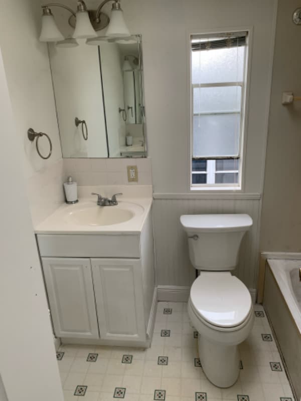 Building Photo - 17072 Silver Shores Ln
