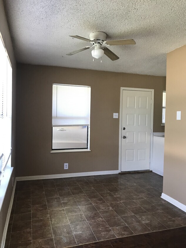 Building Photo - Alexander Duplex G &amp; H