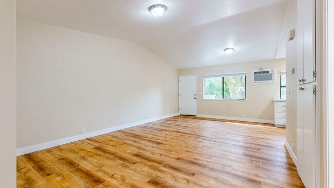 Foto del edificio - 1311 Spring St