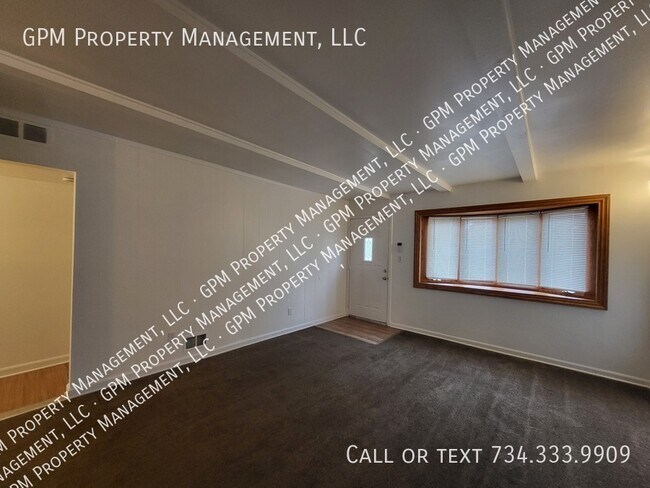 Foto del edificio - 8074 Clippert St