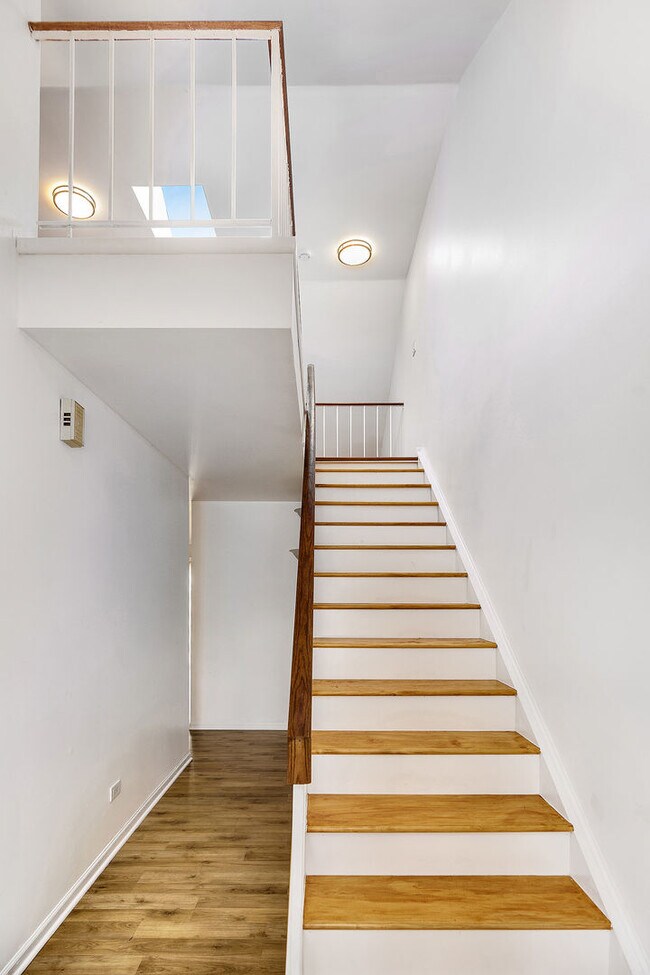 Building Photo - 4542 Topaz Dr