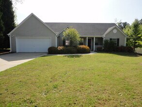 Building Photo - 4765 Beaver Rd