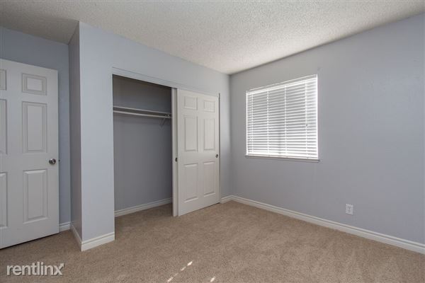 Building Photo - 3355 Arville St