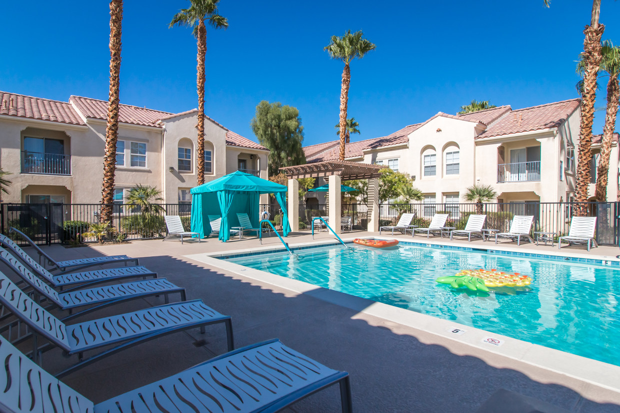 Silverhawk Apartments - Apartments in La Quinta, CA | Westside Rentals