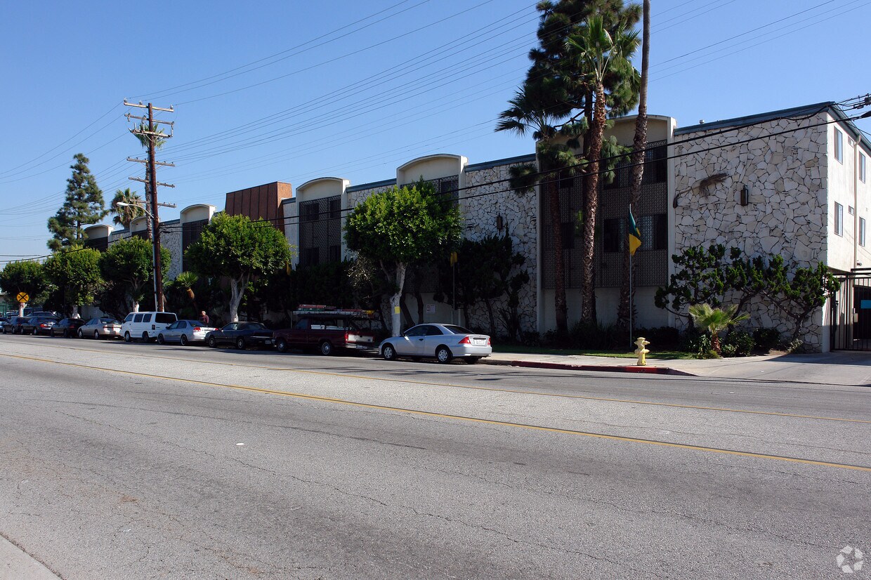 691 Apartments for Rent in Hawthorne, CA | Westside Rentals
