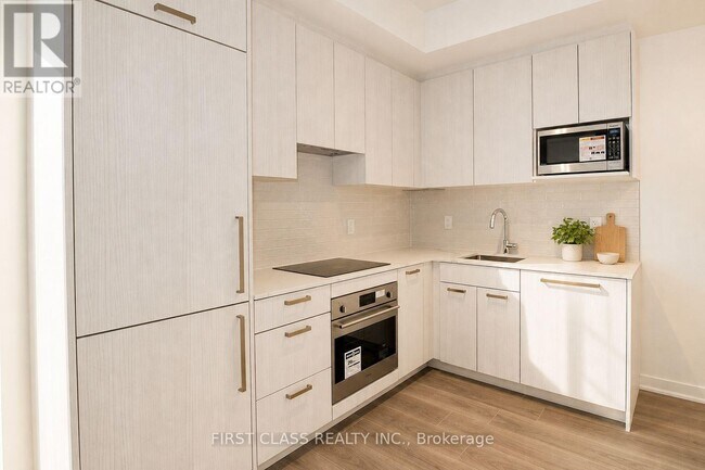 Building Photo - 69 Curlew Dr