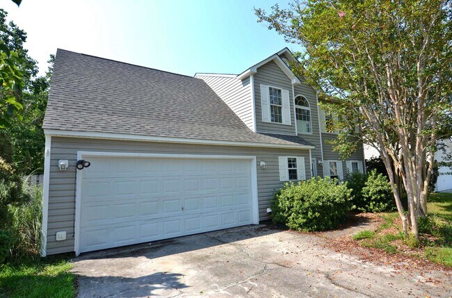 Foto del edificio - 5126 Honeydew Ln